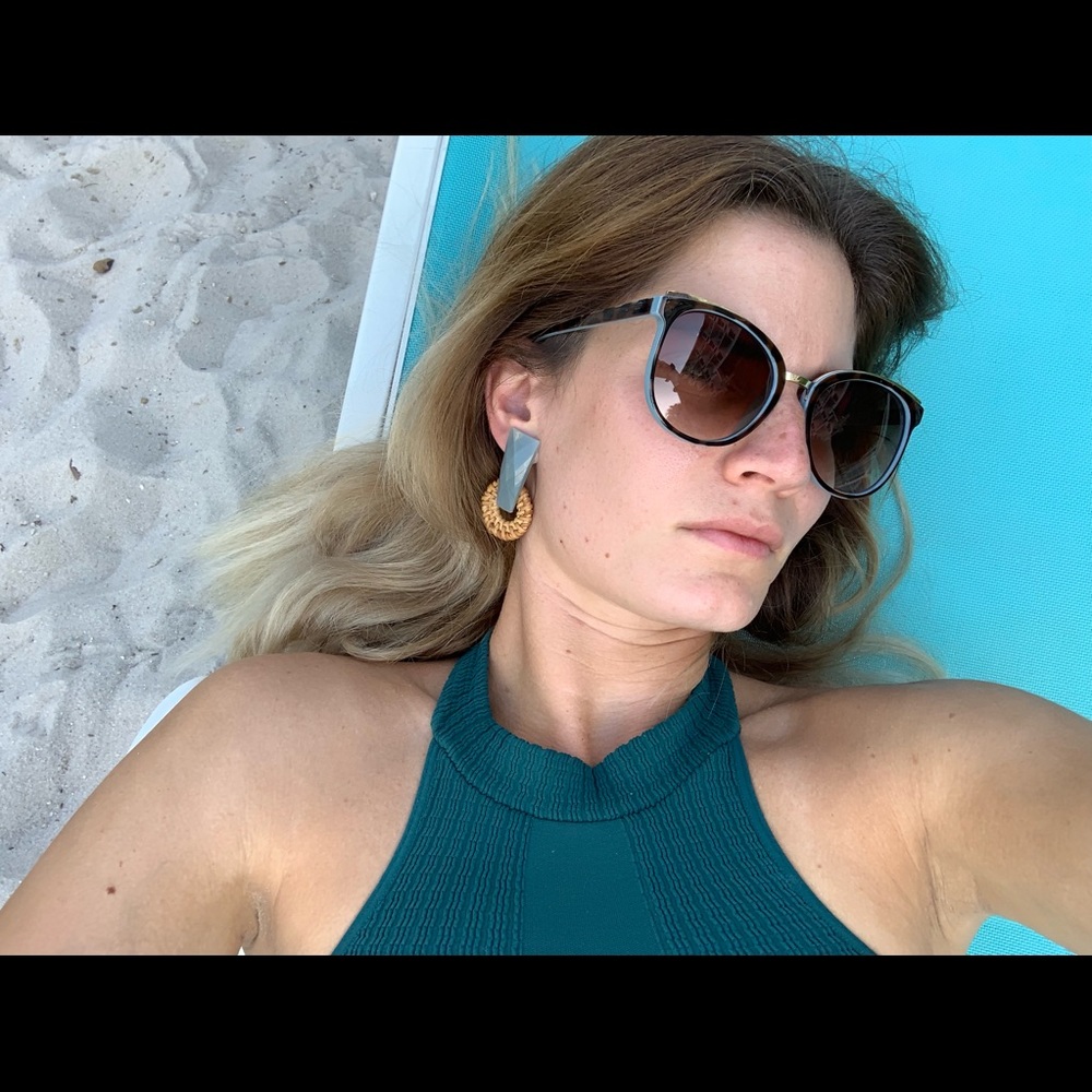 Meet your Posher, Eszter